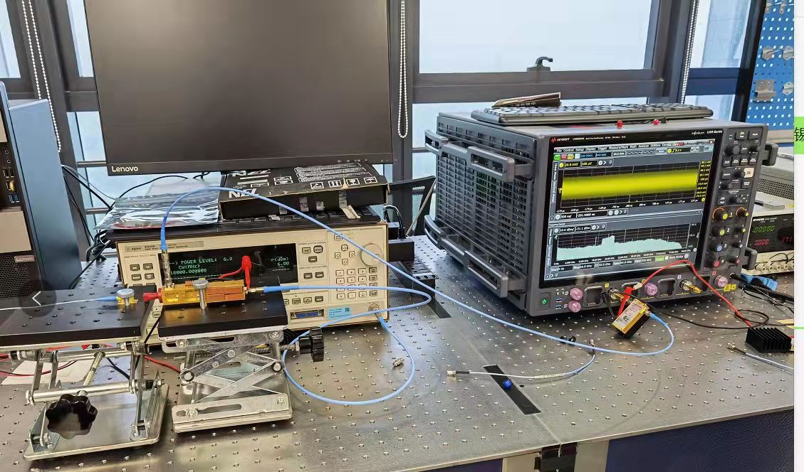 50-1100GHz optoelectronic terahertz communication